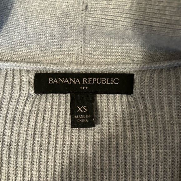 Banana Republic Cardigan - Picture 2 of 2